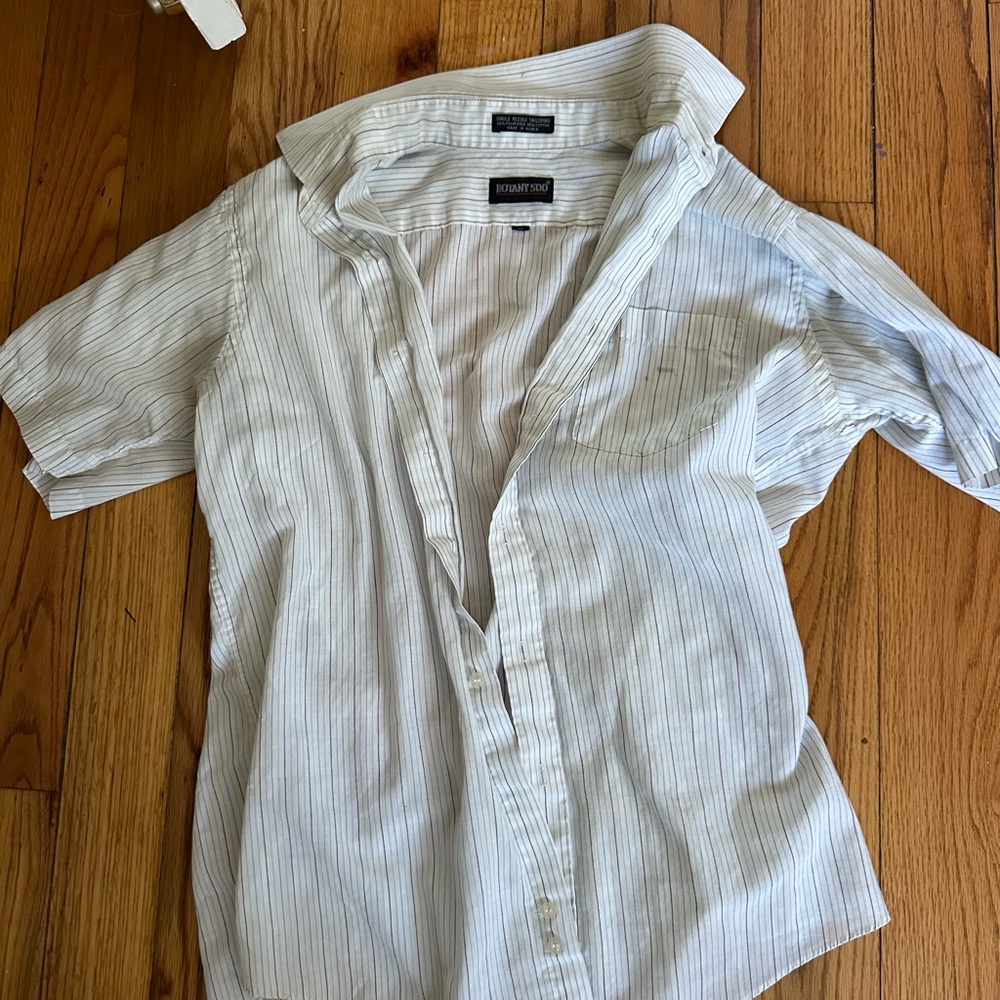 Lightweight button up